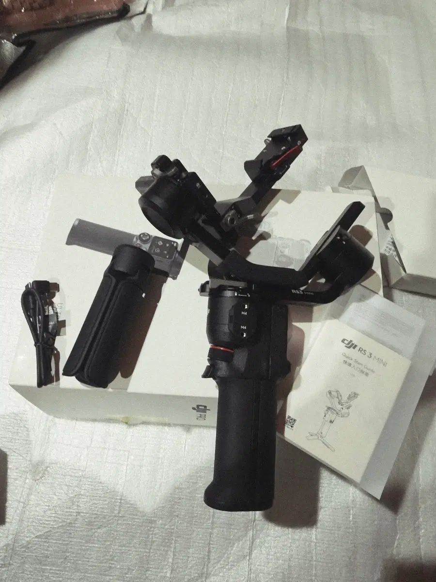 DJI RS 3 MINI 짐벌