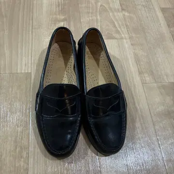새상품급 G.H.BASS WEEJUNS 로퍼 7D 가죽 밑창 블랙 USA