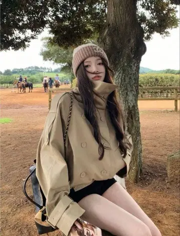 숏 트렌치코트 베이지 더블 버튼