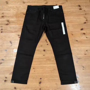 [새상품 블랙] UNIQLO 스트레치 셀비지 슬림핏 청바지 W40
