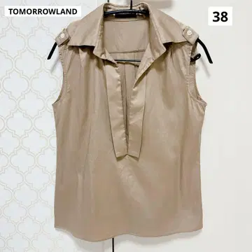 [새상품급] TOMORROWLAND 슬리브리스 스키퍼 블라우스 38