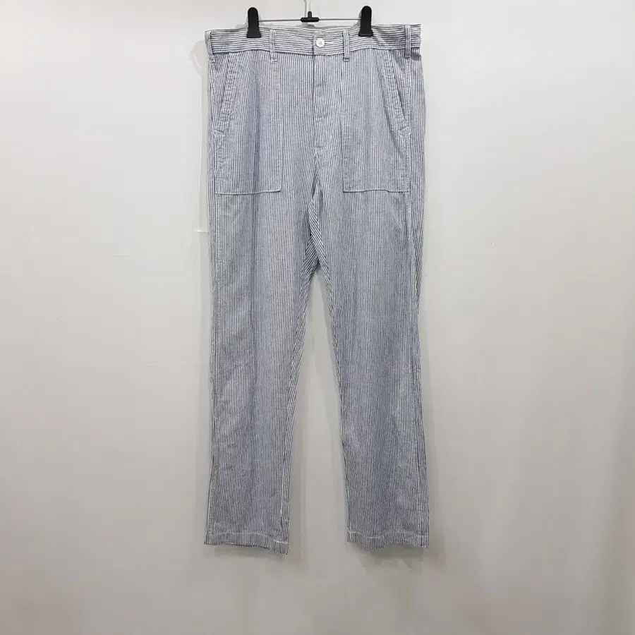 유니클로 스트라이프 패턴 린넨 마 일자 바지 남L R245