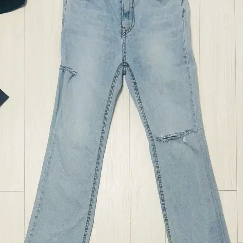 에이블리 부츠컷 청바지