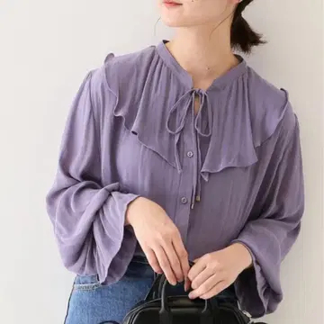 슬로브 이에나 프릴 칼라 블라우스 시어 보라색 프리 사이즈 보타이