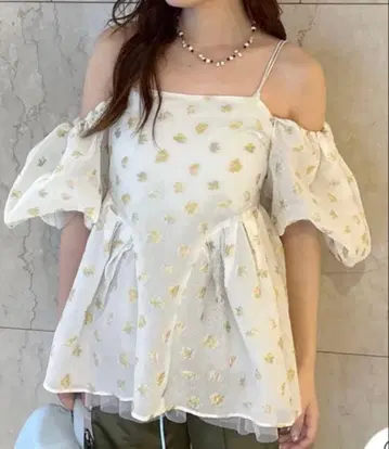 LILYBROWN 릴리 브라운 3way 페플럼 자카드 블라우스 LGRY