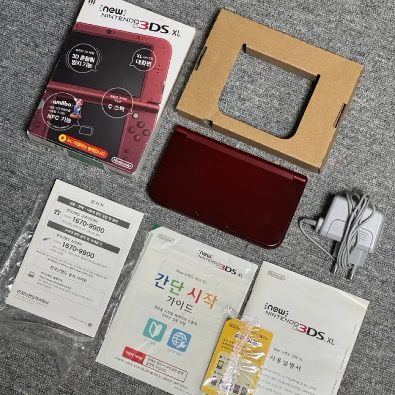 닌텐도 NEW 3DS XL 메탈릭 레드 순정 풀박스 + 정품 충전기