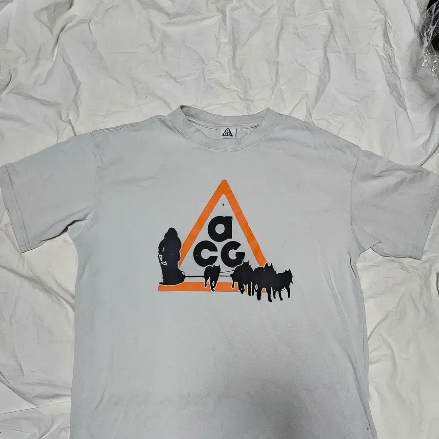 나이키 ACG 드라이핏 독 슬레드 티셔츠 L