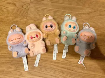 POP MART THE MONSTERS LABUBU 봉제 인형 키링