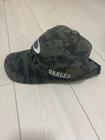 OAKLEY 골프 캡 카모 패턴