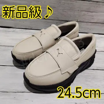 새상품급 PUMA LOAFYR WNS 푸마 로퍼 화이트 24.5cm
