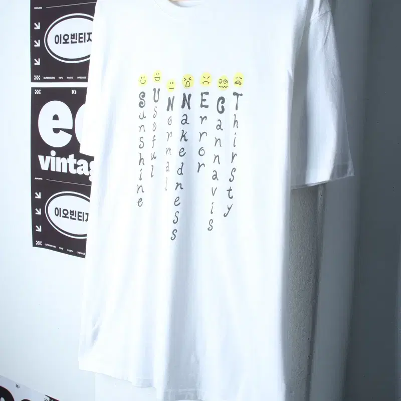 (L-XL) 써넥트 반팔 티셔츠 그래픽 화이트 올드스쿨-H35429