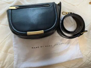 MARC BY MARC JACOBS 숄더백 블랙