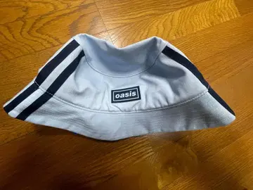아디다스 x OASIS 햇 정가 8,800엔