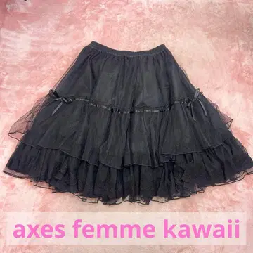 axes femme kawaii 클래식 파니에