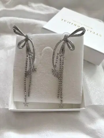 STELLA BRIDAL 리본 비쥬 귀걸이