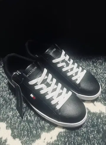 TOMMY HILFIGER 스니커즈 블랙 7M