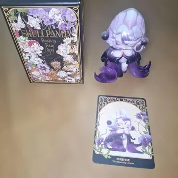 SKULLPANDA Petals in Four Acts 피규어