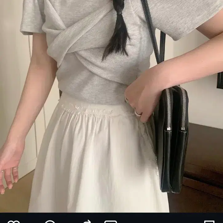 멜라운지 프리티영띵 꼬임 반팔 니트