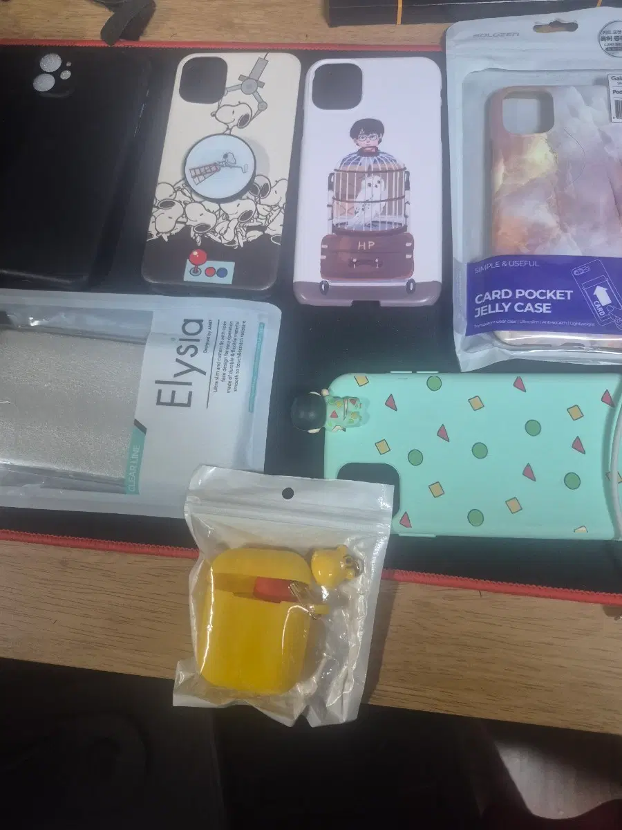 아이폰11 케이스 충전기 필름 등