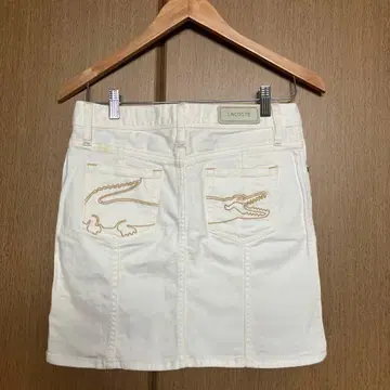 LACOSTE 화이트 데님 타이트 스커트