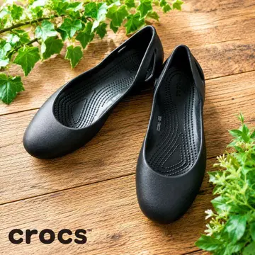새상품급 Crocs 카디 플랫 w7 23.0cm 블랙