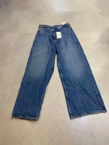할인 새상품 ZARA CROSSED WAIST WIDE LEG 데님 팬츠 44