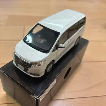 TOYOTA Esquire 샘플 미니카