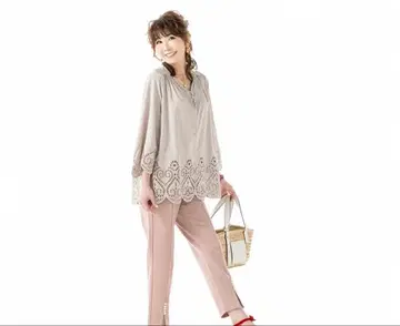 &LOVE 컷워크 레이스 블라우스 L 베이지 스캘럽 자수 QVC