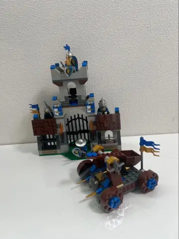 LEGO Castle 시리즈 성과 드래곤 투석기 세트
