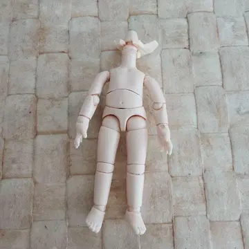 오비츠11 화이티 바디