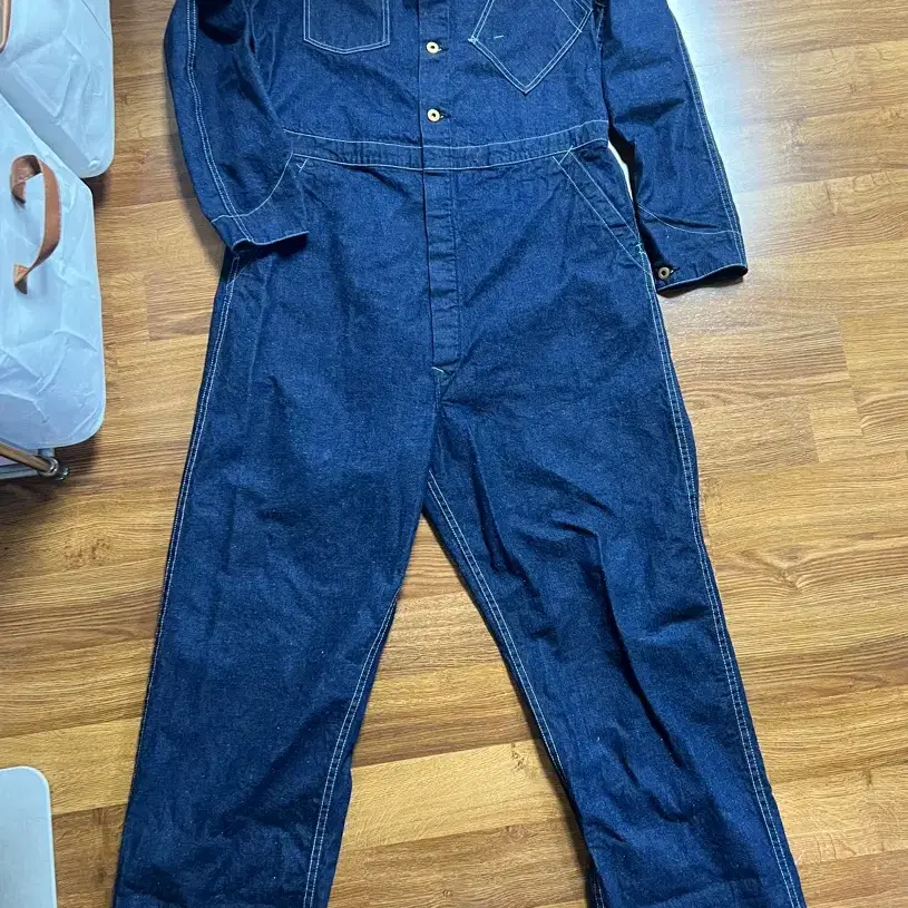 Tcb jeans 10주년 한정 32 black cat crew suit