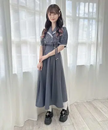 [ 가격 인하 중 ] 로지타 배색 테일러드 롱 원피스 ROJITA