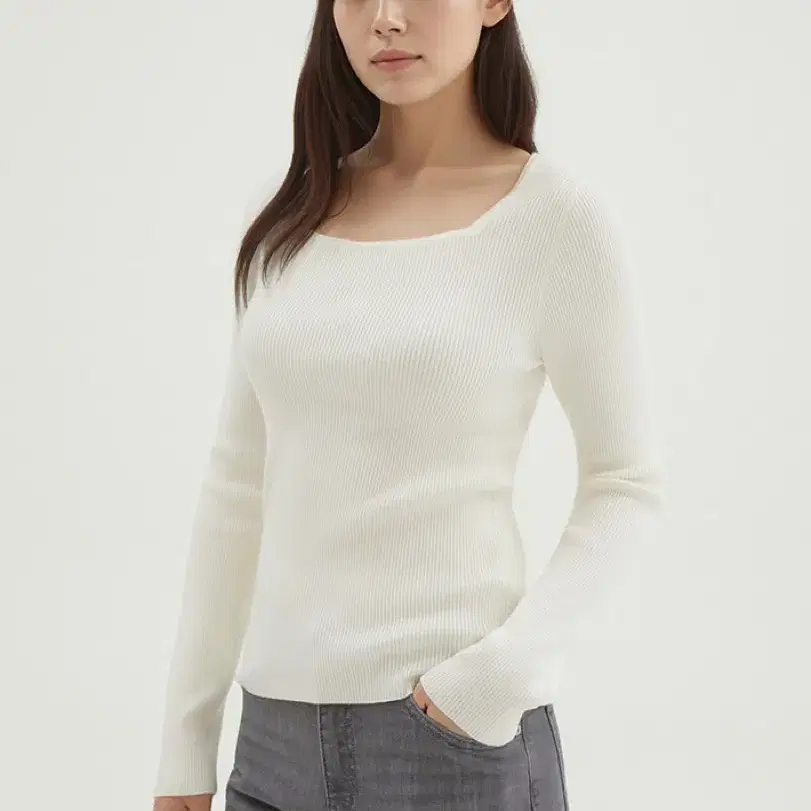 (새상품) 스파오 [소프트안] 스퀘어넥 니트