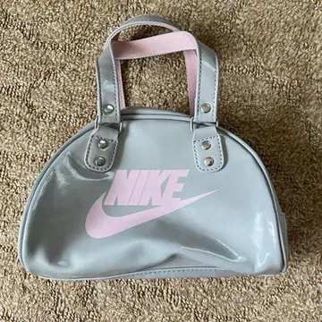 NIKE 에나멜 미니 보스턴 백