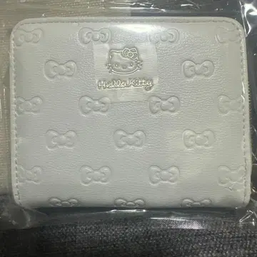 헬로키티 접이식 지갑 화이트 새상품