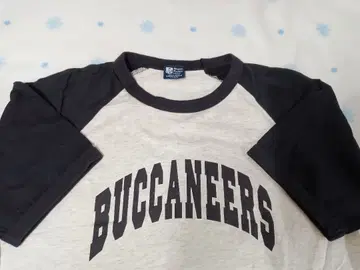 90년대 미사용품 NFL Tampa Bay Buccaneers 래글런 티셔츠 L 사이즈