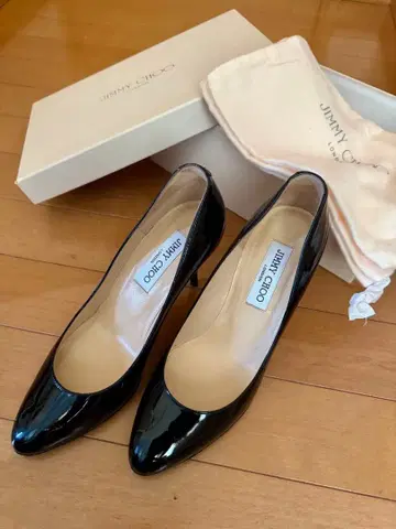 JIMMY CHOO 지미추 펌프스 에나멜 펌프스 37 블랙