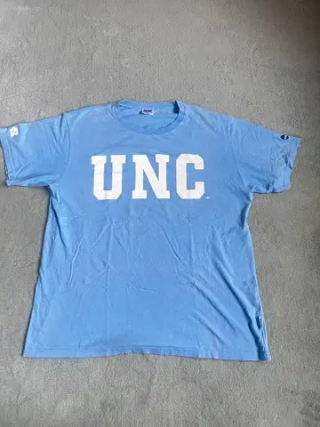 NCAA UNC 칼리지 로고 T셔츠 라이트 블루 LL 사이즈