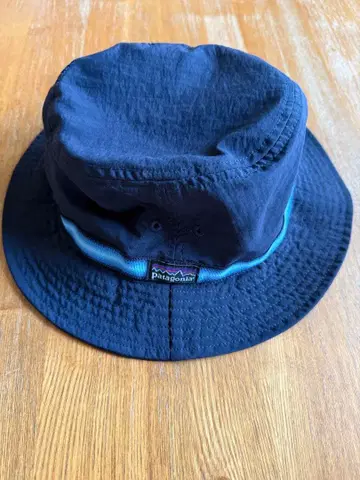 Patagonia 버킷햇 네이비 M 사이즈