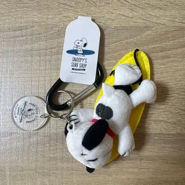 SNOOPY'S SURF SHOP 스누피 키링