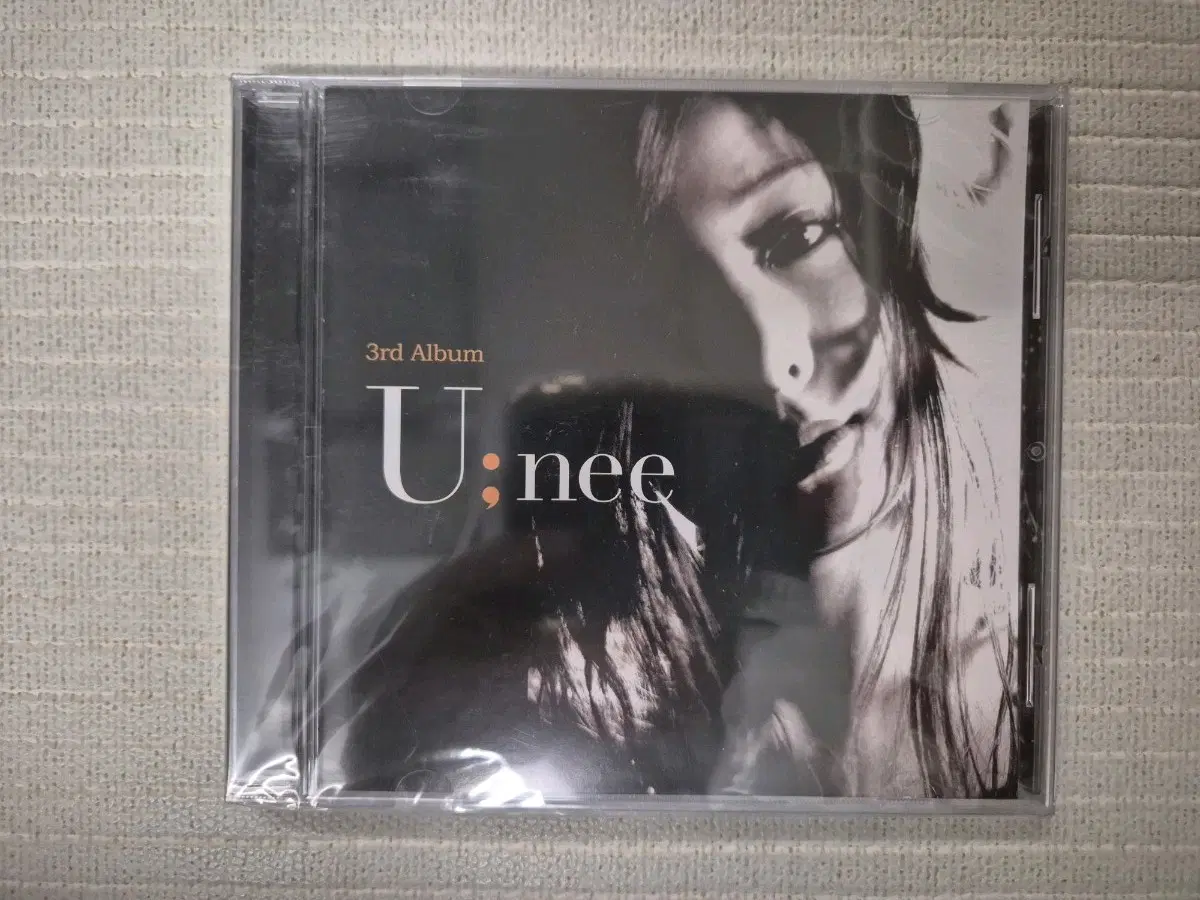 유니(U;nee)의 3집 앨범 "U;nee 3rd Album"
