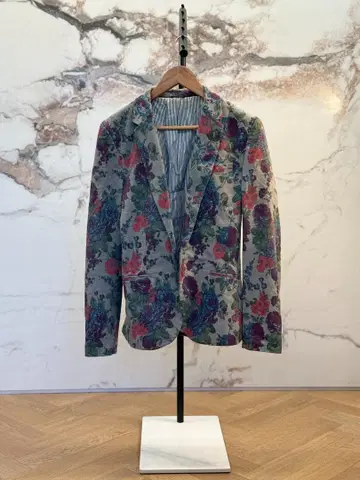 ZARA COLLECTION 꽃무늬 테일러드 자켓 보타니컬 자카드