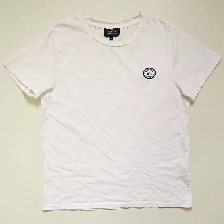 A.P.C. 로고 패치 반팔티