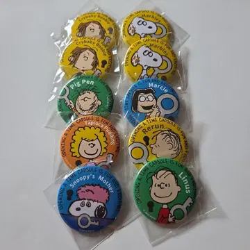 PEANUTS 스누피 타임캡슐전 한정판 캔뱃지 10종 세트