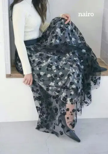 [최종 가격 인하] 나이로 nairo 더블 플라워 샤샤 스커트 S 블랙