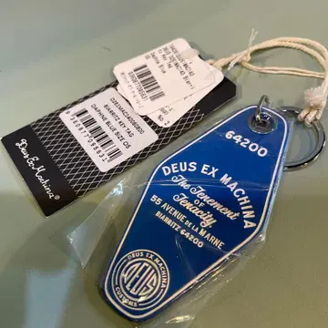 3 Deus Ex Machina BIARRITZ KEY TAG