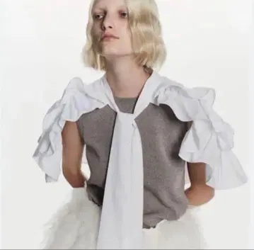 bibiy. RUE FRILL KNIT