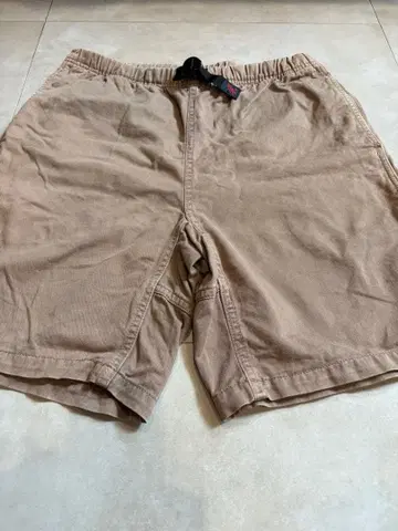 그라미치 숏팬츠 브라운