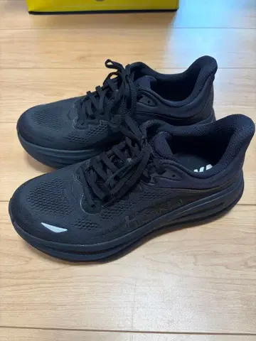 호카 본다이9 와이드 2E 26cm