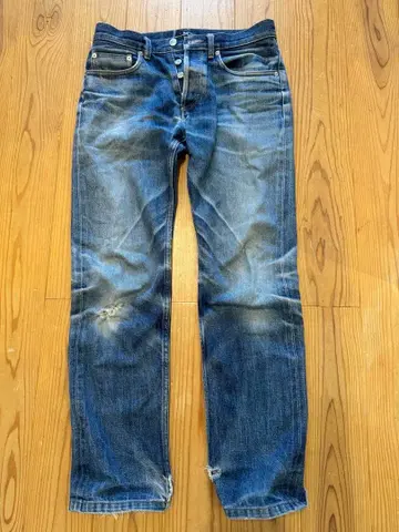 A.P.C. NEW STANDARD 28 뉴스탠다드